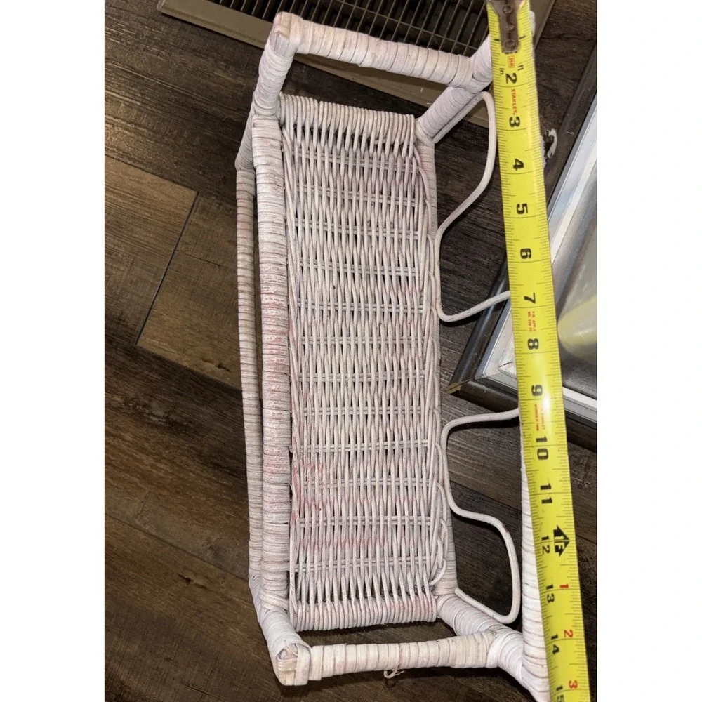 Vintage White Wicker Bench Wall Shelf Boho Cottage Coastal Bathroom Decor